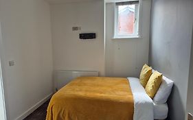 The Hyde House - En Suite Rooms
